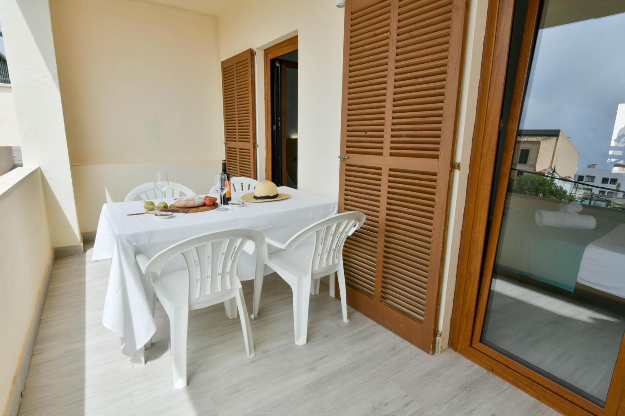 קולוניה סנט ג'ורדי Apartamentos Estanques מראה חיצוני תמונה