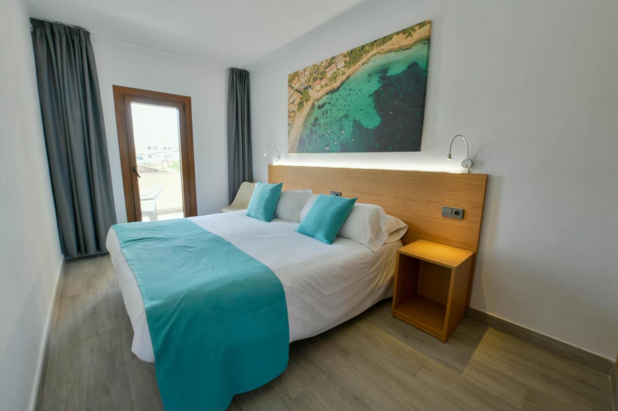 קולוניה סנט ג'ורדי Apartamentos Estanques מראה חיצוני תמונה