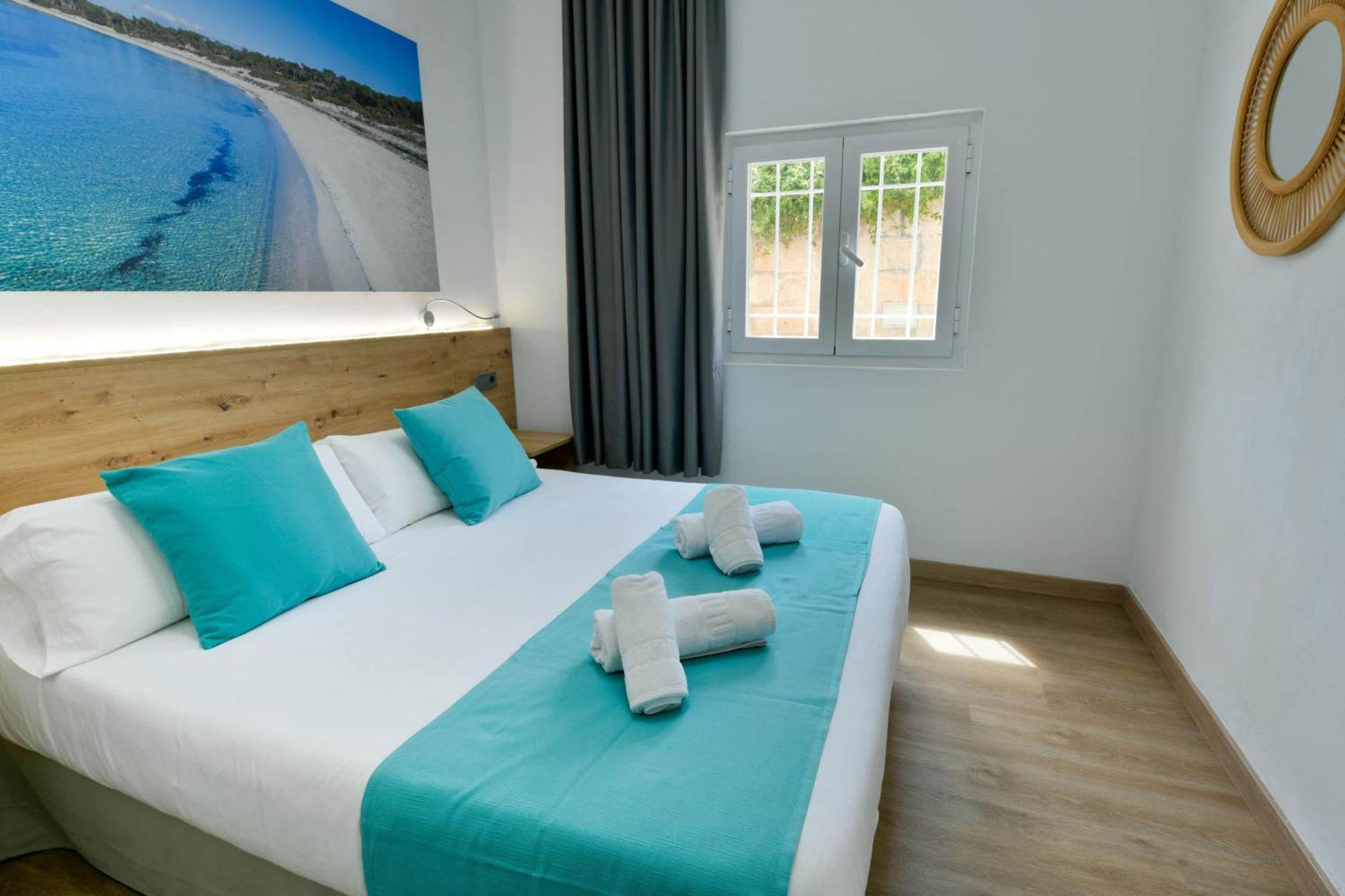 קולוניה סנט ג'ורדי Apartamentos Estanques מראה חיצוני תמונה